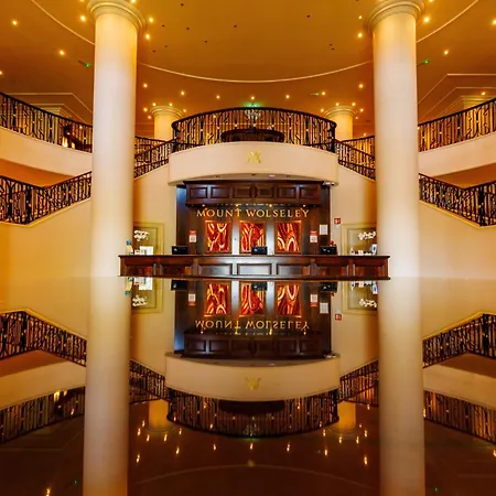 Mount Wolseley & Golf 4*