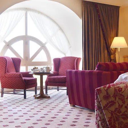 Mount Wolseley & Golf