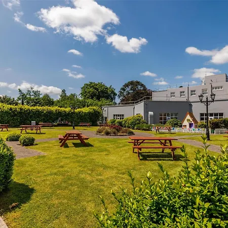 Mount Wolseley & Golf Hotel 4*