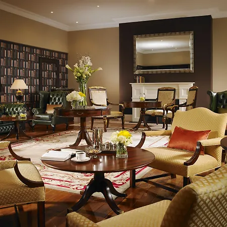 Mount Wolseley & Golf 4*