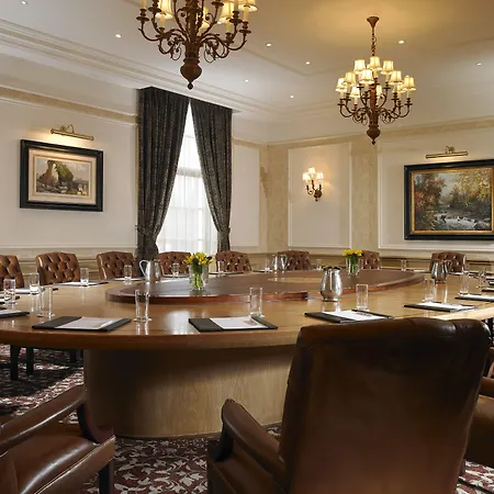 Mount Wolseley & Golf 4*