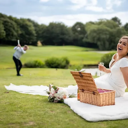 Mount Wolseley & Golf テュロウ