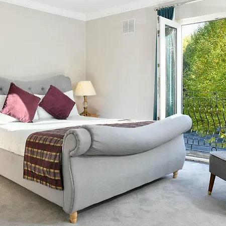 Mount Wolseley & Golf Hotel 4*